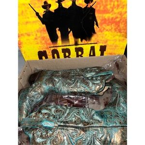 Genuine leather CORRAL WOMEN'S BRONCE
TURQUOISE GLITTER INLAY COWBOY BOOT R1255.